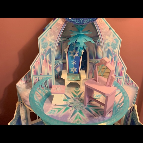 Disney Other - Disney’s Frozen Castle